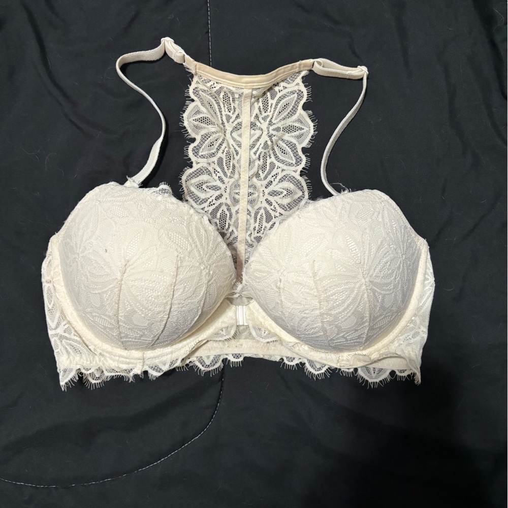 Victoria Secret Front clasp bra Size 36DD ivory